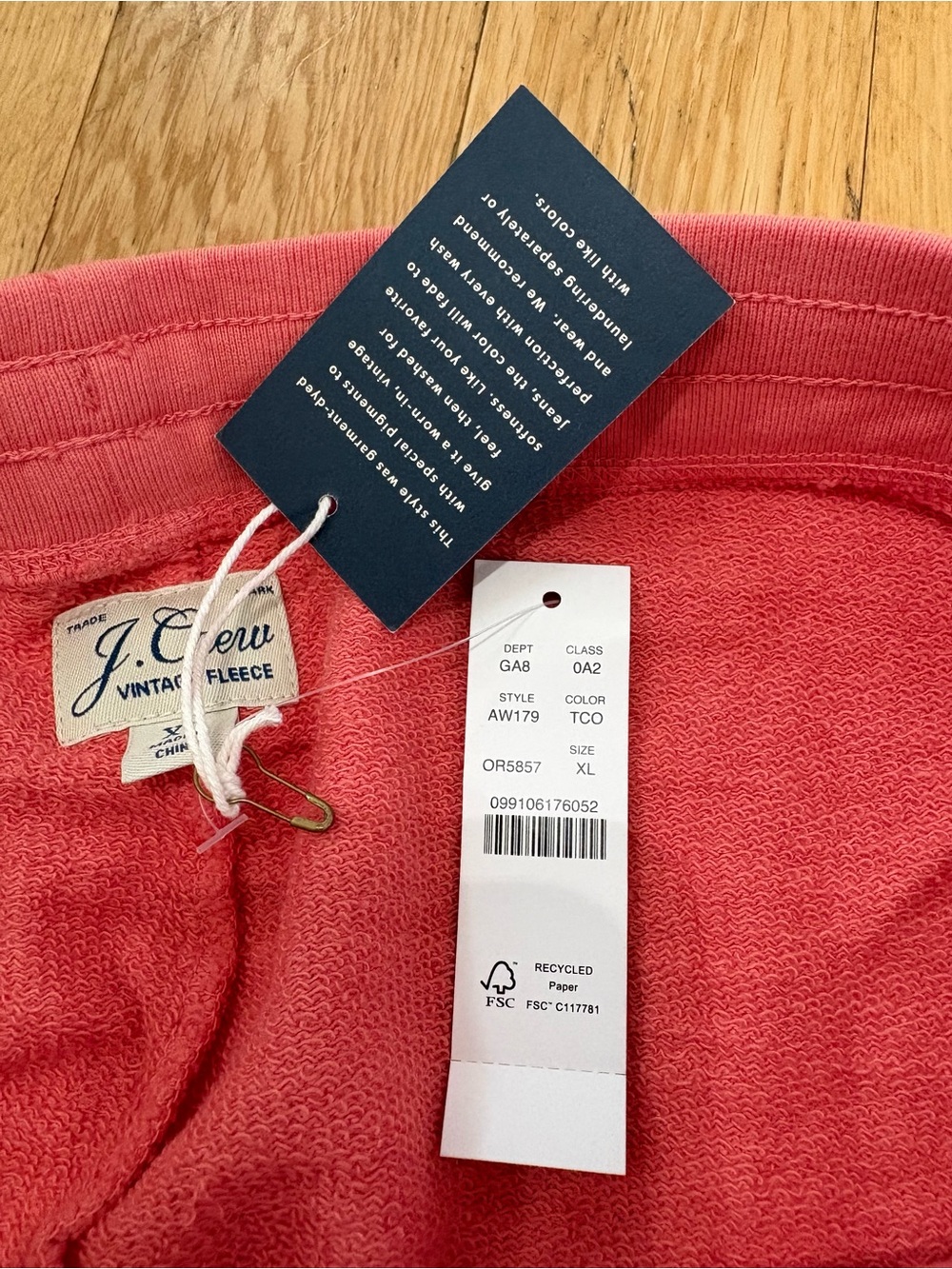 Crew NWT Vintage Cotton Terry Cutoff Shorts Tuscan Coral XL Coastal - Picture 3 of 8